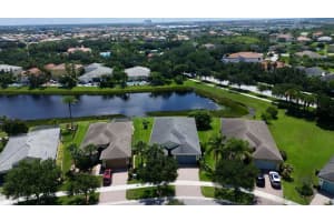 11861 Crestwood Circle, Port Saint Lucie, FL 34987 - MLS#B26043603