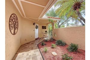 1420 Seagrape Circle, Weston, FL 33326 - MLS#B26043631