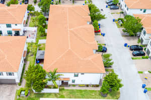 1009 Sweet Briar Lane, Riviera Beach, FL 33410 - MLS#B26043642