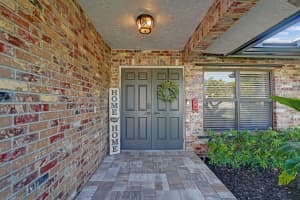 800 Blue Ridge Way, Davie, FL 33325 - MLS#B26043699