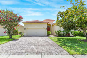 5544 Spanish River Road, Fort Pierce, FL 34951 - MLS#B26043735