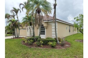 895 Lake Charles Circle, Port Saint Lucie, FL 34986 - MLS#B26043800