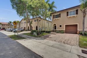 22256 89th Court, Cutler Bay, FL 33190 - MLS#B26043814