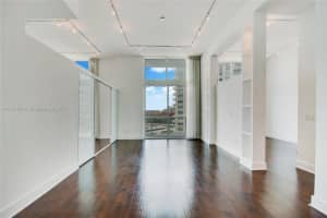 1900 Bayshore Drive, Miami, FL 33132 - MLS#B26043851