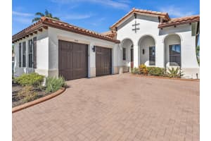 2680 84th Way, Pembroke Pines, FL 33024 - MLS#B26043896