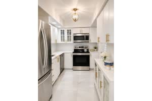 5570 Tamberlane Circle, Palm Beach Gardens, FL 33418 - MLS#B26043914