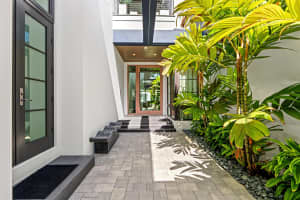 1040 Ocean Boulevard, Delray Beach, FL 33483 - MLS#B26044099