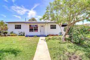 337 Mid Pines Road, Palm Springs, FL 33461 - MLS#B26044209