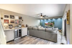 725 99th Circle, Plantation, FL 33324 - MLS#B26044226