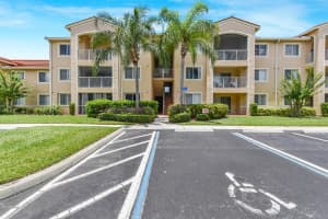 1590 S 42ND Cir Apt 106, Vero Beach, FL 32967, - MLS#B26044272