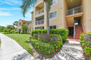 1590 S 42ND Cir Apt 106, Vero Beach, FL 32967, - MLS#B26044272