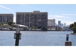 111 Golden Isles Dr APT E10, Hallandale Beach, FL 33009, Sold 11/01/16