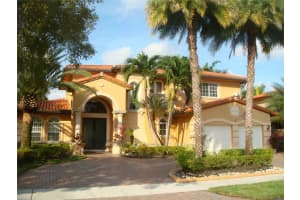 7971 NW 156th Terrace, Miami Lakes, FL 33016, Sold 09/30/16