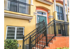 1853 Coral Heights Ln, Oakland Park, FL 33308, Sold 08/12/16