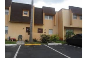 5704 Blueberry Ct, Lauderhill, FL 33313, Sold 08/12/16