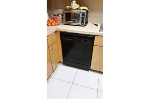 8707 Shadow Wood Blvd, Coral Springs, FL 33071, Sold 06/23/16