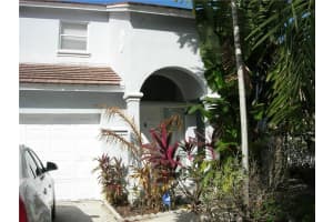 9841 SW 3rd St, Pembroke Pines, FL 33025, Sold 06/24/16