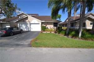 1212 W Lakes Dr, Deerfield Beach, FL 33442, Sold 05/13/16