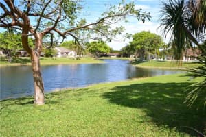 1212 W Lakes Dr, Deerfield Beach, FL 33442, Sold 05/13/16