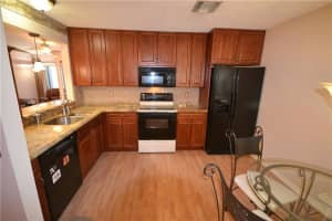 1212 W Lakes Dr, Deerfield Beach, FL 33442, Sold 05/13/16