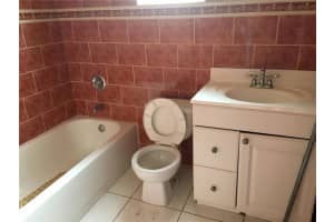 7476 NW 169th Ln, Hialeah, FL 33015, Sold 10/31/16