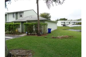 827 Crystal Lake Dr, Pompano Beach, FL 33064, Sold 05/16/16