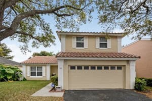 890 NW 97th Ave, Plantation, FL 33324, Sold 06/21/16