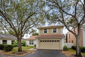 890 NW 97th Ave, Plantation, FL 33324, Sold 06/21/16