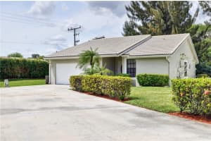 5625 American Cir, Delray Beach, FL 33484, Sold 06/10/16