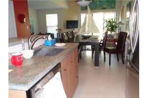 87 NE 17th Ct, Fort Lauderdale, FL 33305, Sold 07/21/16