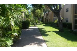 959 SE 2nd Ave, Deerfield Beach, FL 33441, Sold 06/17/16