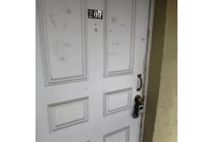 5090 SW 64th Ave, Davie, FL 33314, Sold 05/03/16