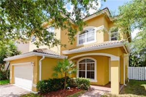 4940 SW 38th Way, Fort Lauderdale, FL 33312, Sold 06/09/16