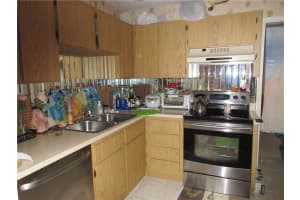 7086 Lantana Ln, Tamarac, FL 33321, Sold 05/30/16