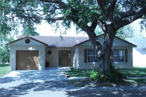 8711 SW 9th Ct, Pembroke Pines, FL 33025, Sold 06/09/16