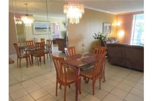 400 SE 10th St, Deerfield Beach, FL 33441, Sold 09/02/16