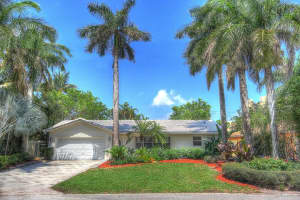 847 NW 7th St, Boca Raton, FL 33486, Sold 07/01/16