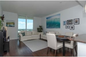 315 NE 3rd Ave, Fort Lauderdale, FL 33301, Sold 09/06/16