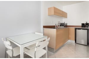 710 Washington Ave, Miami Beach, FL 33139, Sold 09/09/16