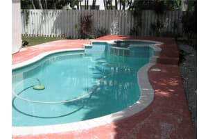 6897 NW 32nd St, Margate, FL 33063, Sold 06/14/16