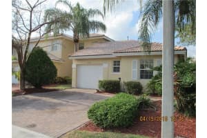 8989 NW 53rd St, Sunrise, FL 33351, Sold 06/30/16