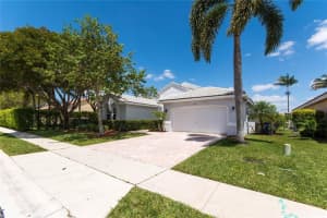 19975 SW 5th Ct, Pembroke Pines, FL 33029, Sold 09/09/16