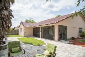 10404 NW 9th Manor, Coral Springs, FL 33071, Sold 06/16/16