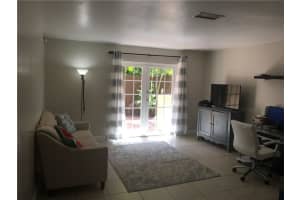 6858 NW 173rd Dr, Hialeah, FL 33015, Sold 11/11/16