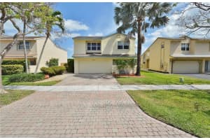 9743 SW 59th St, Cooper City, FL 33328, Sold 06/08/16