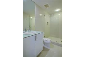 315 NE 3rd Ave, Fort Lauderdale, FL 33301, Sold 09/22/16