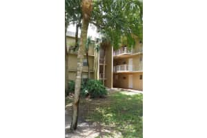 4215 N University Dr, Sunrise, FL 33351, Sold 08/01/16