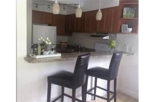 2124 NE 5th Ave, Wilton Manors, FL 33305, Sold 06/05/16