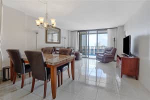322 Buchanan St, Hollywood, FL 33019, Sold 11/20/17