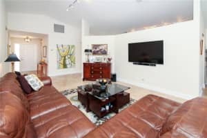 9526 NW 8th Cir, Plantation, FL 33324, Sold 06/28/16